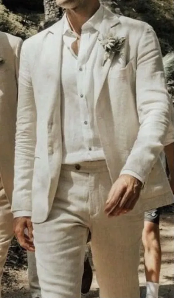 Terno de linho branco e off-white